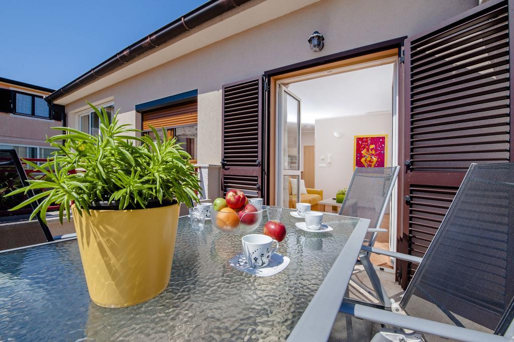 Apartments Karmen Rovinj Eksteriør billede