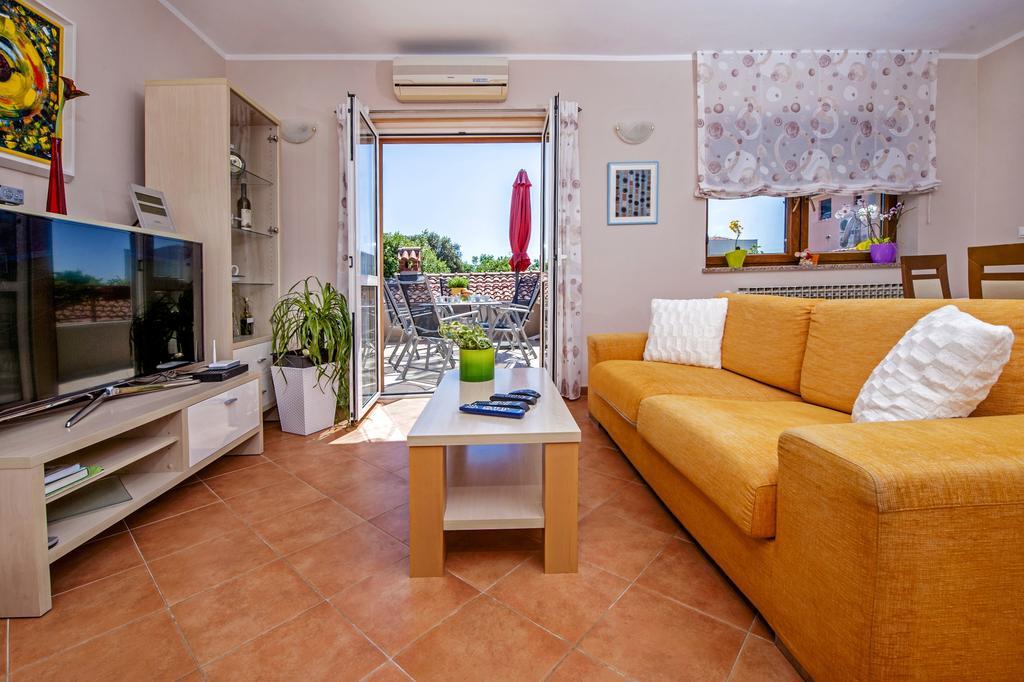 Apartments Karmen Rovinj Eksteriør billede