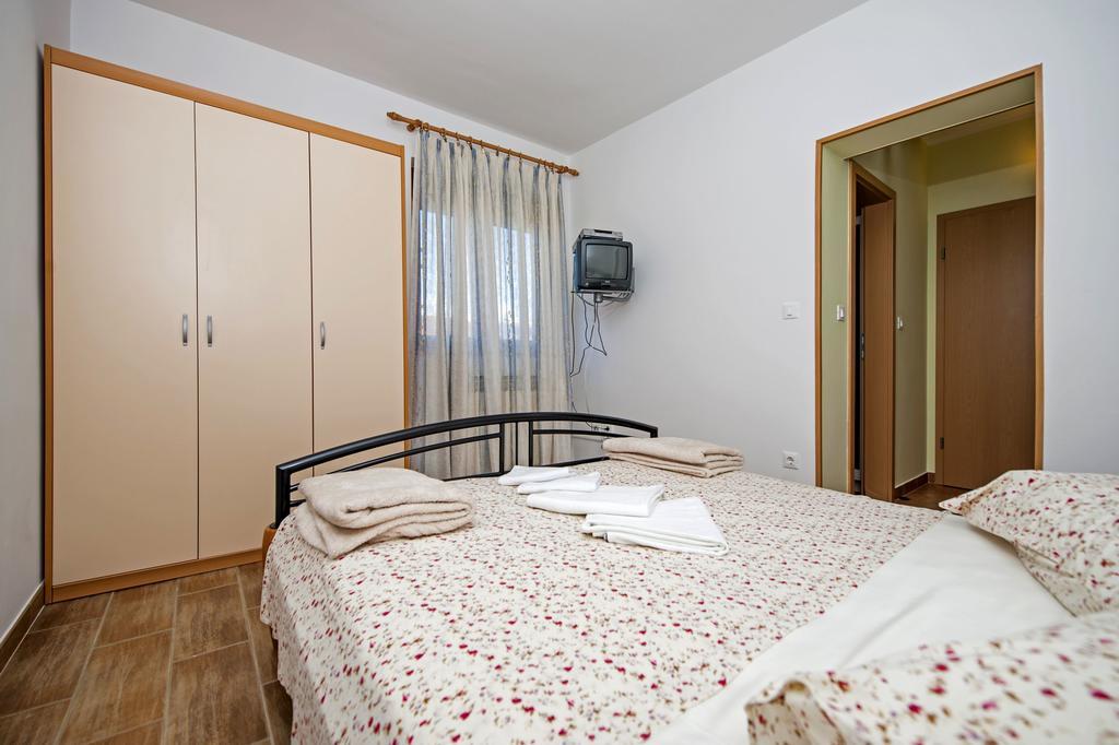 Apartments Karmen Rovinj Eksteriør billede